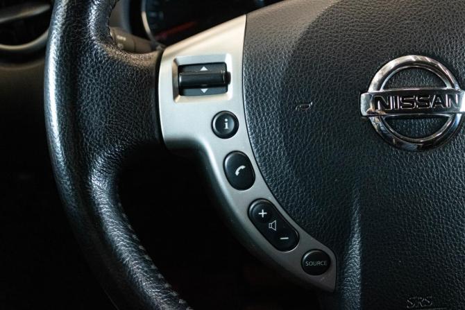 Nissan Qashqai I Рестайлинг с пробегом 2011 года, цена 1 300 000 рублей, 93386 км, внедорожник, Автокод Объявления