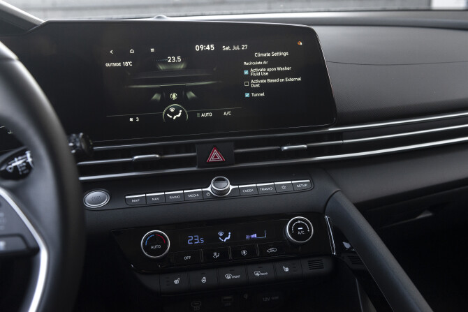 Hyundai Elantra VII (CN7) с пробегом 2024 года, цена 2 430 000 рублей, 960 км, седан, Автокод Объявления