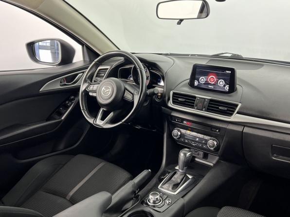 Mazda 3 III (BM) Рестайлинг с пробегом 2018 года, цена 1 250 000 рублей, 129810 км, седан, Автокод Объявления