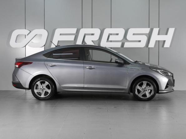 Hyundai Solaris II Рестайлинг с пробегом 2021 года, цена 1 990 000 рублей, 70005 км, седан, Автокод Объявления