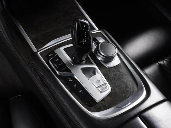 BMW 7 серии VI (G11/G12) с пробегом 2017 года, цена 4 309 000 рублей, 129081 км, седан, Автокод Объявления