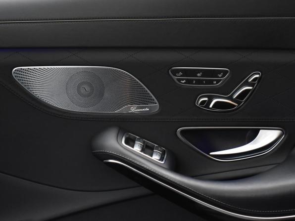 Mercedes-Benz Maybach S-Класс I (X222) Рестайлинг с пробегом 2018 года, цена 5 200 000 рублей, 175425 км, седан, Автокод Объявления