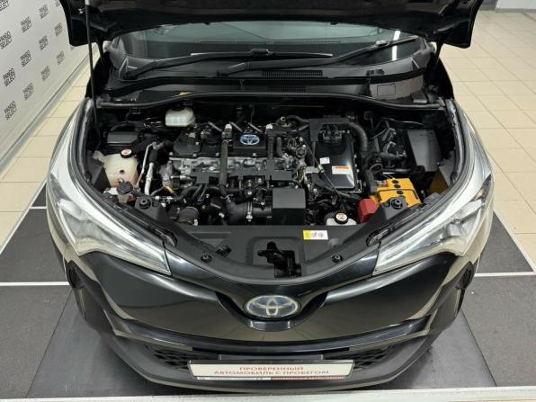 Toyota C-HR I с пробегом 2018 года, цена 1 957 000 рублей, 67690 км, внедорожник, Автокод Объявления