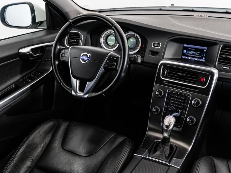 Volvo S60 II Рестайлинг Санкт-Петербург  - изображение 16