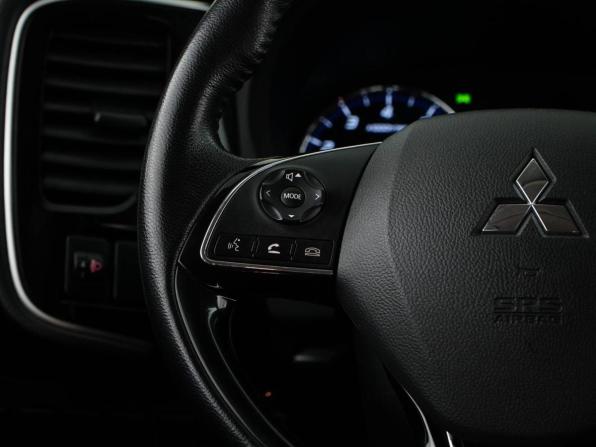 Mitsubishi Outlander III Рестайлинг 3 с пробегом 2018 года, цена 2 035 055 рублей, 99579 км, внедорожник, Автокод Объявления