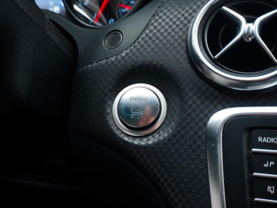 Mercedes-Benz A-Класс III (W176) Рестайлинг Ростов-на-Дону  - изображение 18