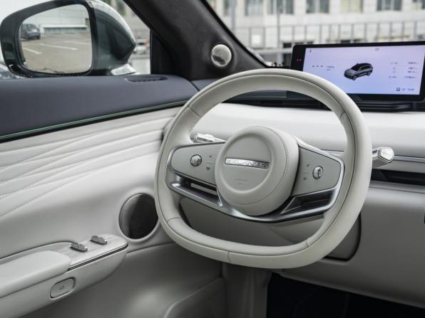 Exeed Exlantix ET с пробегом 2025 года, цена 5 150 000 рублей, 17600 км, внедорожник, Автокод Объявления