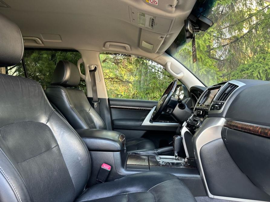Toyota Land Cruiser 200 Series Рестайлинг 1 Санкт-Петербург  - изображение 30