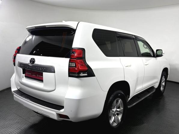 Toyota Land Cruiser Prado 150 Series Рестайлинг 2 с пробегом 2017 года, цена 4 090 000 рублей, 210847 км, внедорожник, Автокод Объявления