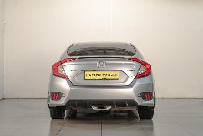 Honda Civic X с пробегом 2020 года, цена 1 679 000 рублей, 147000 км, седан, Автокод Объявления