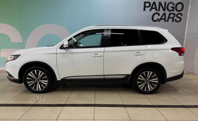 Mitsubishi Outlander III Рестайлинг 3 с пробегом 2020 года, цена 2 395 000 рублей, 130705 км, внедорожник, Автокод Объявления