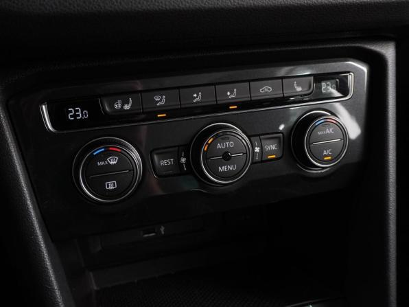 Volkswagen Tiguan II с пробегом 2019 года, цена 2 385 000 рублей, 126501 км, внедорожник, Автокод Объявления