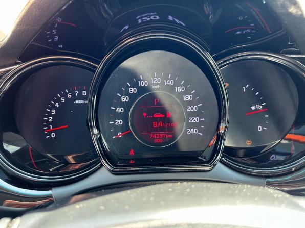 Kia Ceed II Рестайлинг с пробегом 2018 года, цена 1 389 900 рублей, 80000 км, хэтчбек, Автокод Объявления