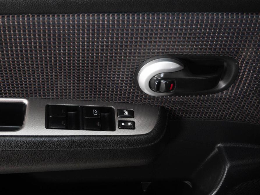 Nissan Tiida I Рестайлинг Казань  - изображение 17