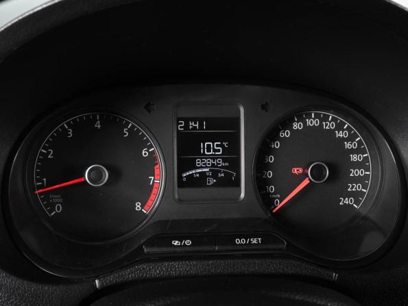 Volkswagen Polo V Рестайлинг с пробегом 2018 года, цена 1 199 000 рублей, 82849 км, седан, Автокод Объявления