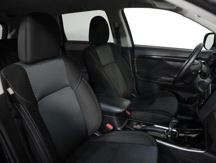 Mitsubishi Outlander III Рестайлинг 3 Санкт-Петербург  - изображение 25