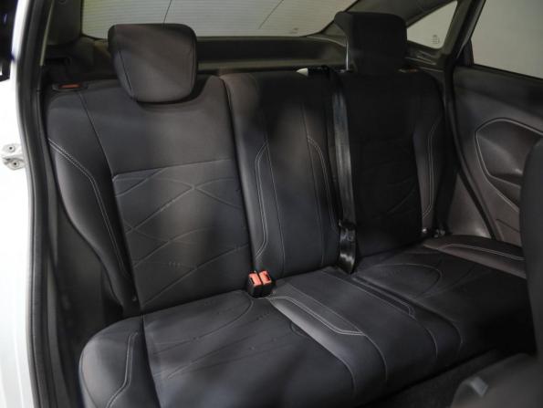 Ford Fiesta Mk6 Рестайлинг с пробегом 2015 года, цена 749 000 рублей, 137250 км, седан, Автокод Объявления