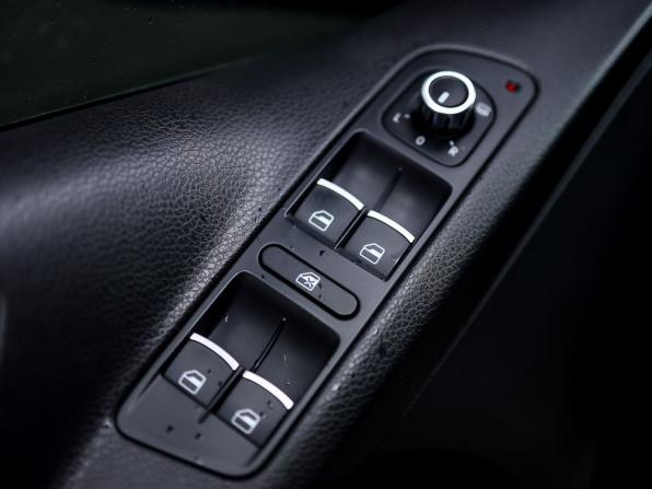 Volkswagen Tiguan I Рестайлинг с пробегом 2012 года, цена 1 499 000 рублей, 185229 км, внедорожник, Автокод Объявления