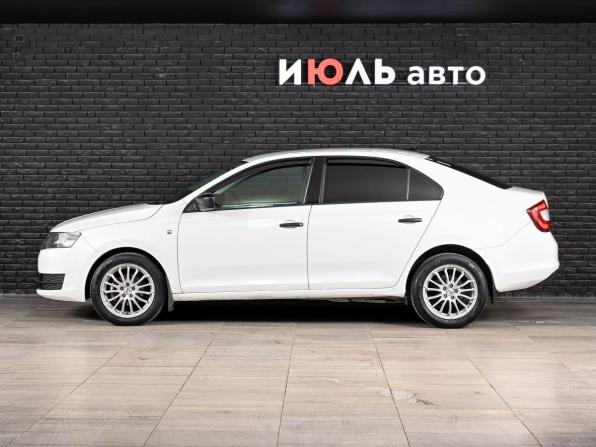 Skoda Rapid I с пробегом 2017 года, цена 850 000 рублей, 242149 км, лифтбек, Автокод Объявления