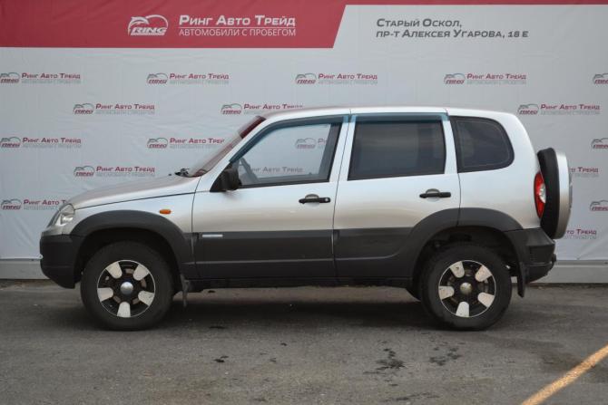 Chevrolet Niva I Рестайлинг с пробегом 2010 года, цена 420 000 рублей, 196000 км, внедорожник, Автокод Объявления