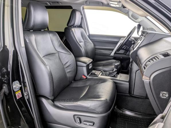 Toyota Land Cruiser Prado 150 Series Рестайлинг 2 с пробегом 2018 года, цена 4 500 000 рублей, 238427 км, внедорожник, Автокод Объявления