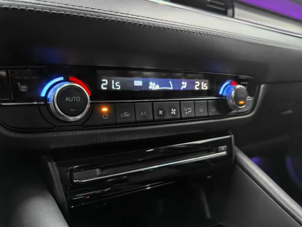 Mazda 6 III (GJ) Рестайлинг 2 с пробегом 2019 года, цена 2 220 000 рублей, 77000 км, седан, Автокод Объявления