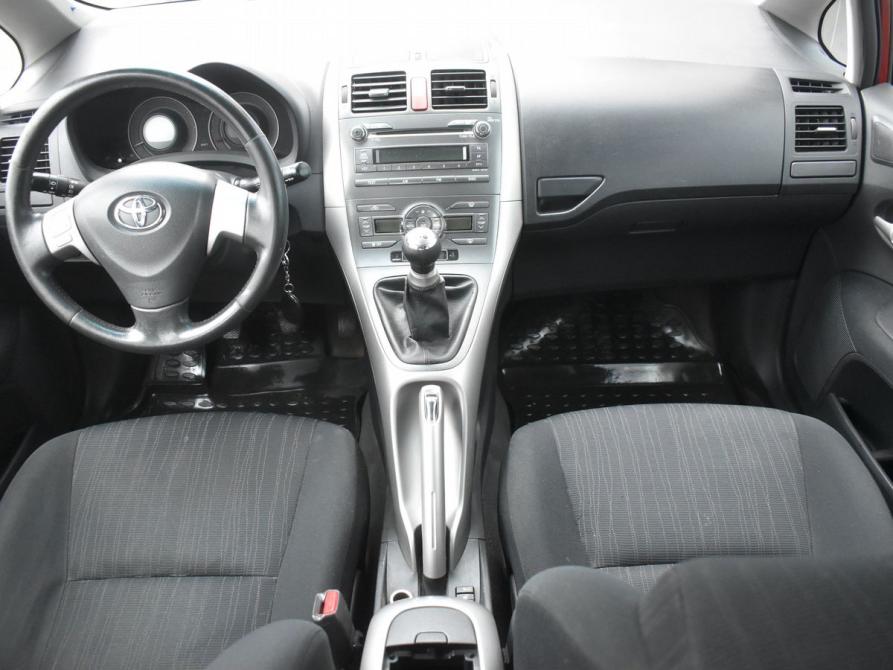 Toyota Auris I Архангельск  - изображение 12