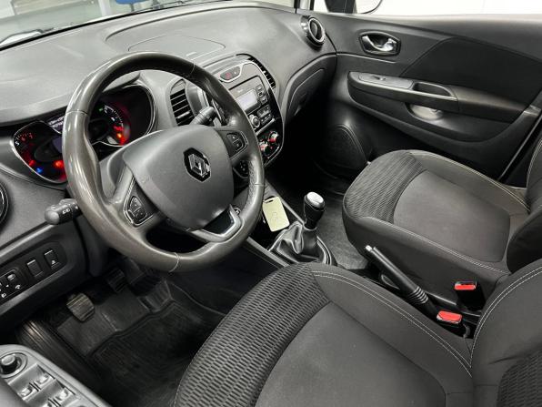 Renault Kaptur I с пробегом 2018 года, цена 1 280 000 рублей, 172066 км, внедорожник, Автокод Объявления