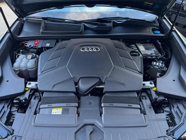 Audi Q8 I (4M) с пробегом 2021 года, цена 7 500 000 рублей, 84651 км, внедорожник, Автокод Объявления