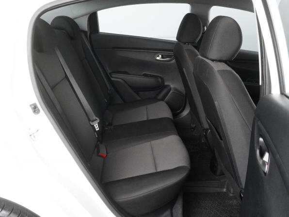 Kia Rio IV Рестайлинг с пробегом 2021 года, цена 1 849 000 рублей, 21664 км, седан, Автокод Объявления