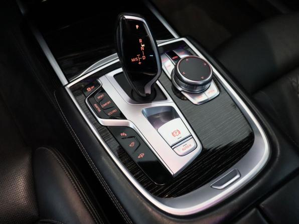 BMW 7 серии VI (G11/G12) Рестайлинг с пробегом 2020 года, цена 5 500 000 рублей, 99016 км, седан, Автокод Объявления