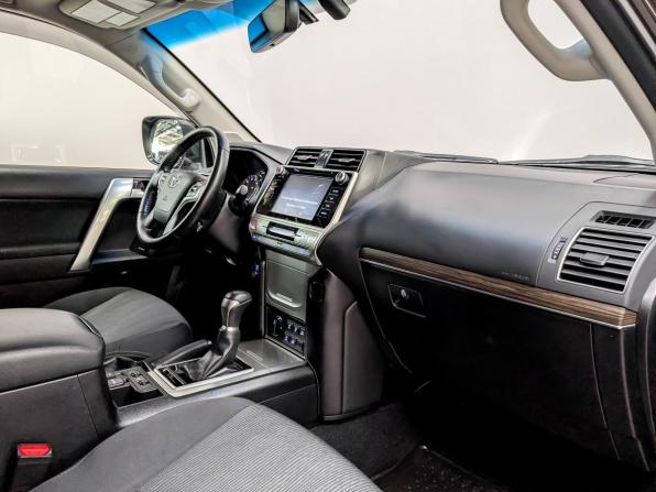 Toyota Land Cruiser Prado 150 Series Рестайлинг 2 с пробегом 2020 года, цена 5 999 000 рублей, 54239 км, внедорожник, Автокод Объявления