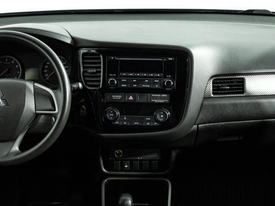 Mitsubishi Outlander III Рестайлинг 2 Санкт-Петербург  - изображение 15