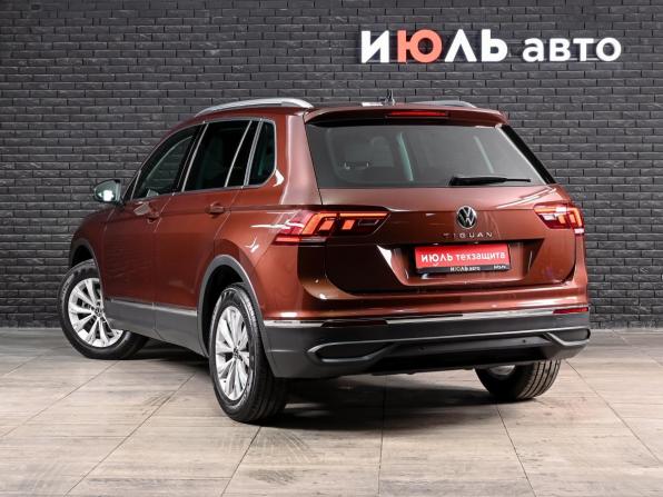 Volkswagen Tiguan II Рестайлинг с пробегом 2021 года, цена 2 699 000 рублей, 50612 км, внедорожник, Автокод Объявления