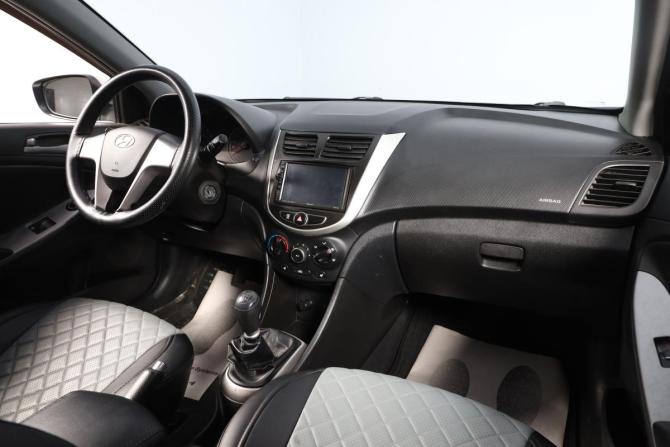 Hyundai Solaris I Рестайлинг с пробегом 2014 года, цена 759 000 рублей, 227000 км, седан, Автокод Объявления