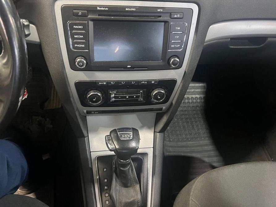 Skoda Octavia II (A5) Рестайлинг Санкт-Петербург  - изображение 9