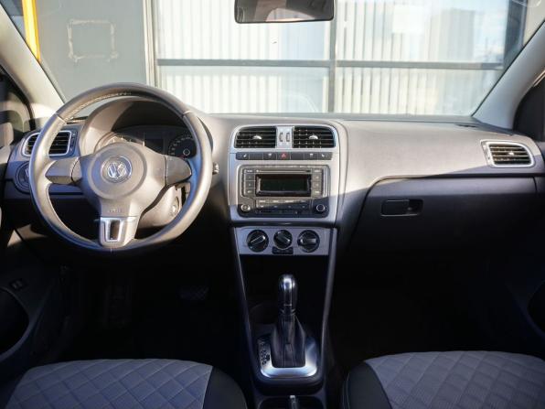 Volkswagen Polo V с пробегом 2013 года, цена 890 000 рублей, 123840 км, седан, Автокод Объявления