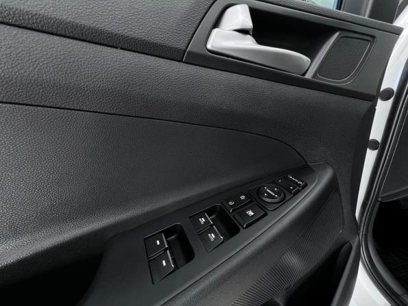 Hyundai Tucson III Рестайлинг с пробегом 2018 года, цена 2 380 000 рублей, 122643 км, внедорожник, Автокод Объявления
