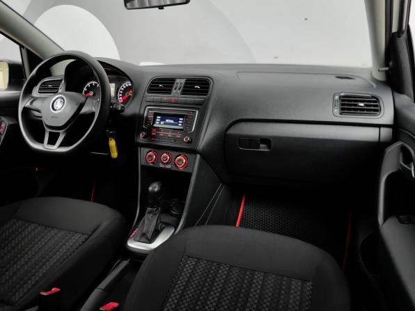 Volkswagen Polo V Рестайлинг с пробегом 2018 года, цена 973 000 рублей, 128649 км, седан, Автокод Объявления