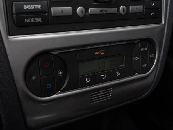 Ford Fusion I Рестайлинг с пробегом 2009 года, цена 650 000 рублей, 189927 км, хэтчбек, Автокод Объявления