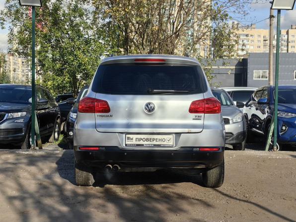 Volkswagen Tiguan I Рестайлинг с пробегом 2012 года, цена 729 000 рублей, 240000 км, внедорожник, Автокод Объявления