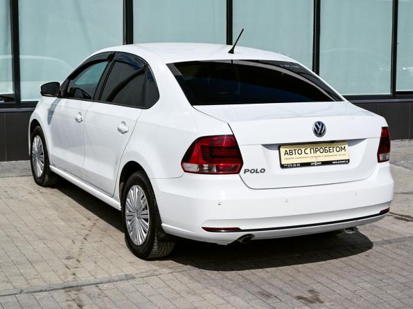 Volkswagen Polo V Рестайлинг с пробегом 2015 года, цена 935 000 рублей, 194560 км, седан, Автокод Объявления