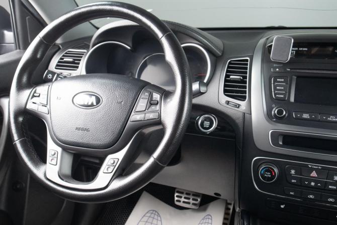 Kia Sorento II Рестайлинг с пробегом 2014 года, цена 1 799 000 рублей, 241919 км, внедорожник, Автокод Объявления
