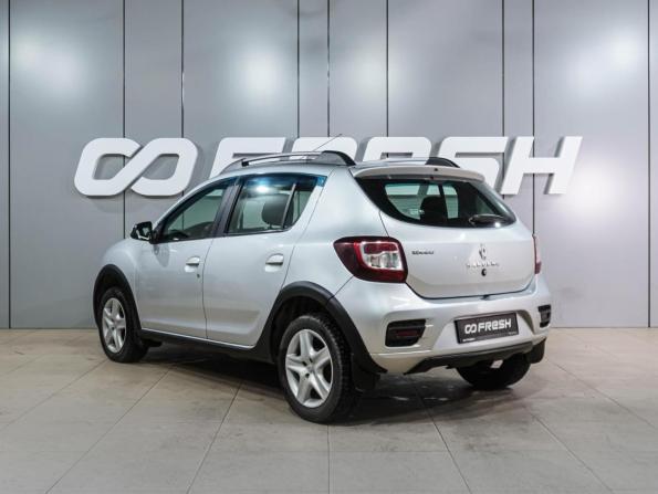 Renault Sandero II с пробегом 2016 года, цена 899 000 рублей, 143126 км, хэтчбек, Автокод Объявления