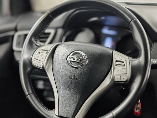 Nissan Qashqai II с пробегом 2016 года, цена 1 349 000 рублей, 212649 км, внедорожник, Автокод Объявления