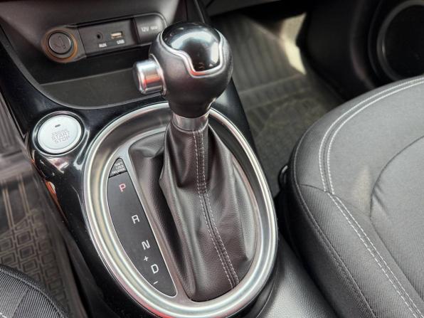 Kia Soul II Рестайлинг с пробегом 2018 года, цена 1 695 000 рублей, 108753 км, хэтчбек, Автокод Объявления