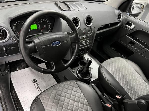 Ford Fusion I Рестайлинг с пробегом 2008 года, цена 590 000 рублей, 168298 км, хэтчбек, Автокод Объявления