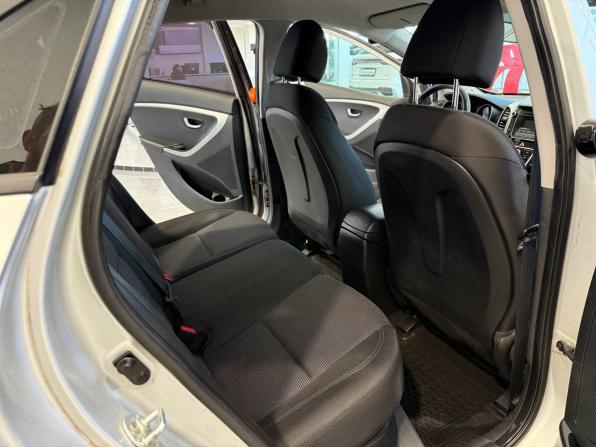 Hyundai i30 II Рестайлинг с пробегом 2016 года, цена 1 075 000 рублей, 238373 км, хэтчбек, Автокод Объявления