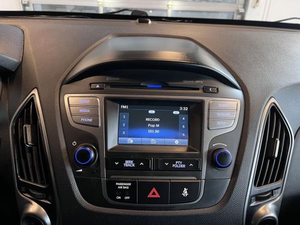Hyundai ix35 I Рестайлинг с пробегом 2014 года, цена 1 500 000 рублей, 148999 км, внедорожник, Автокод Объявления