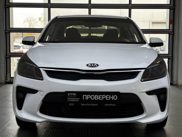Kia Rio IV с пробегом 2018 года, цена 1 055 000 рублей, 176616 км, седан, Автокод Объявления